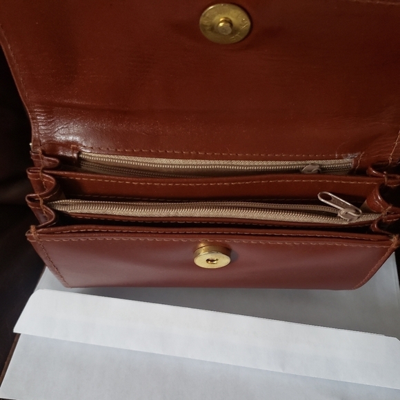 Vintage Leather Wallet - Picture 6 of 14